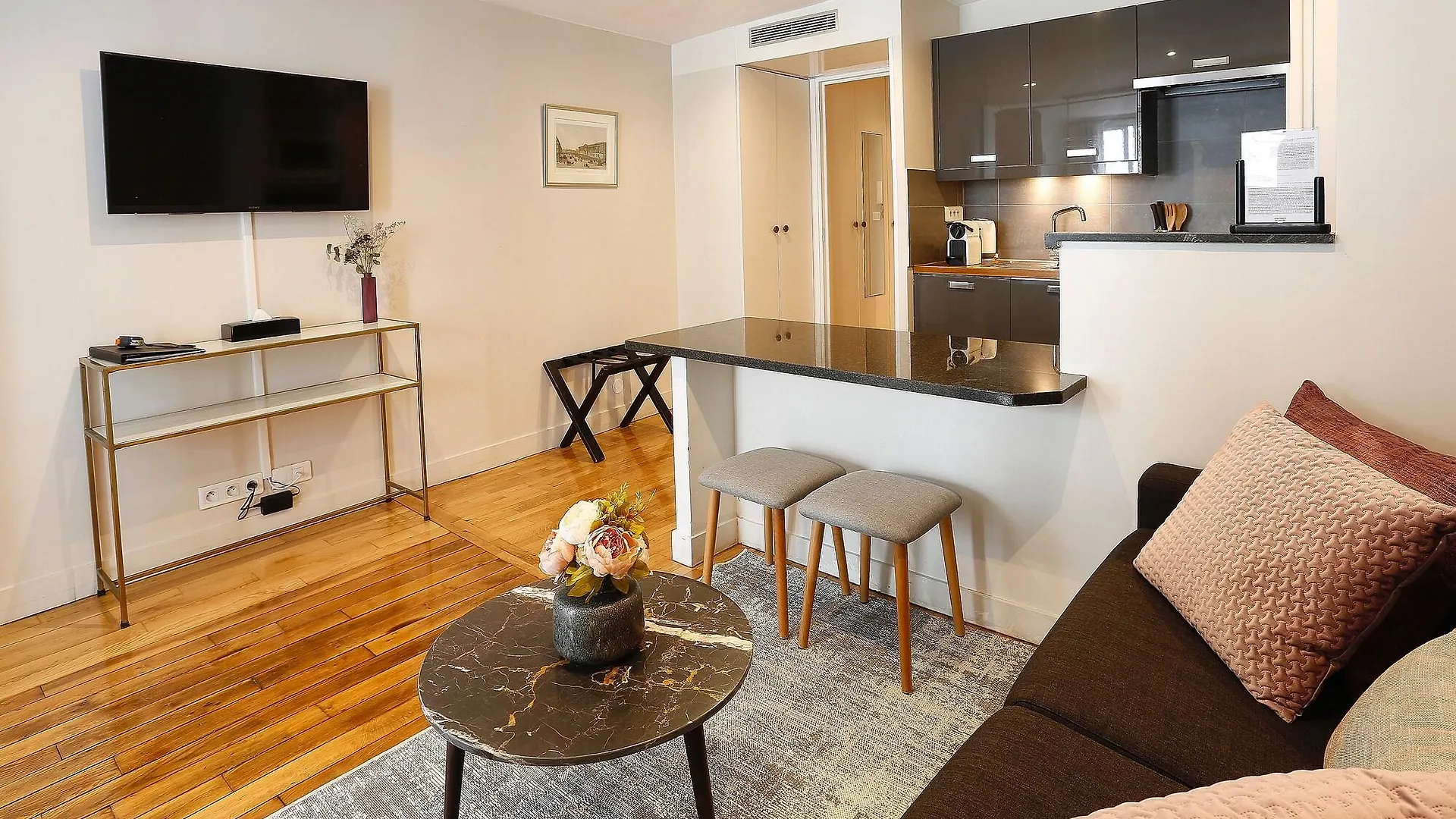 Apartment Du Louvre - St-honore Paris