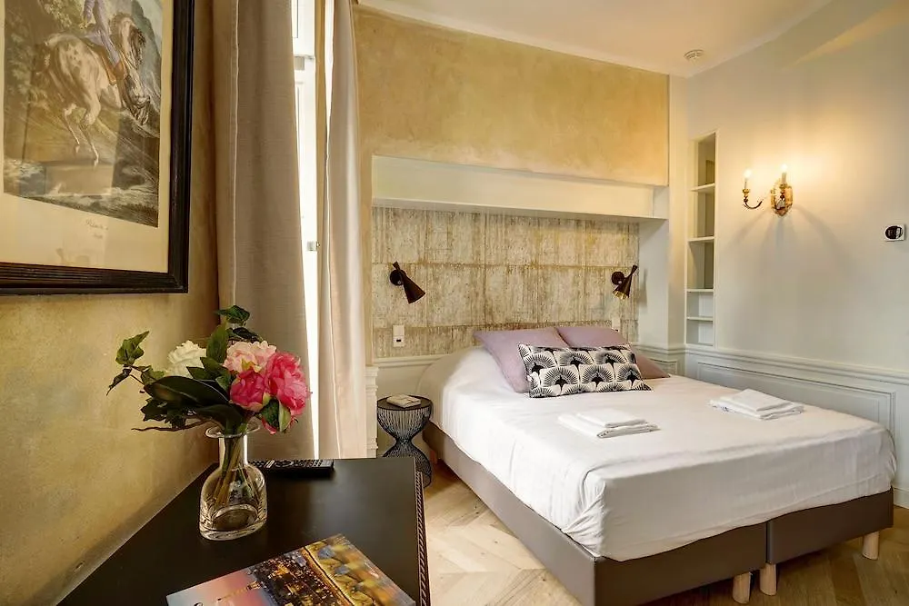 Du Louvre - St-honore Apartment